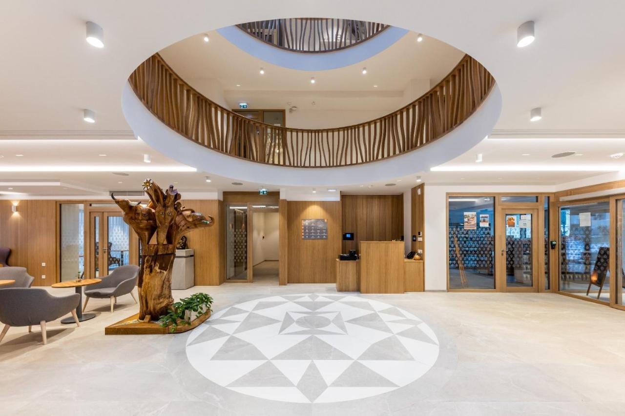 Raj Zdravia Hotel Братислава Екстериор снимка